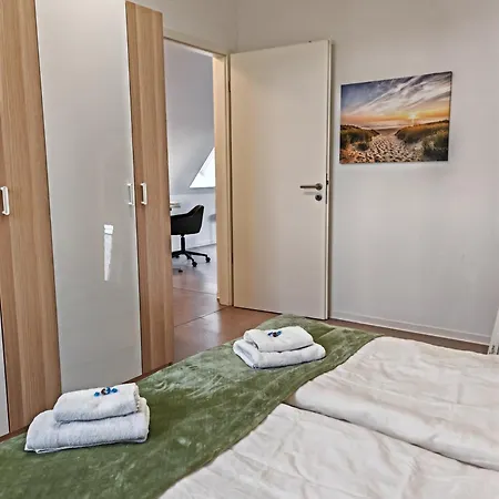 Stylische Dg-wohnung, Willkommen Lägenhet