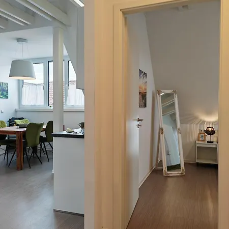 Stylische Dg-wohnung, Willkommen