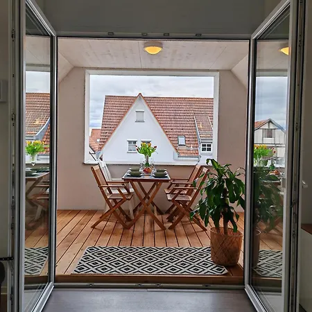 Stylische Dg-wohnung, Willkommen Lägenhet *
